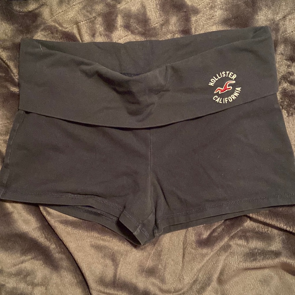Hollister California shorts dark navy/black Size: Medium